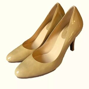 Cole Haan NikeAir Size 9 AA Chelsea High Pump Beige patent leather